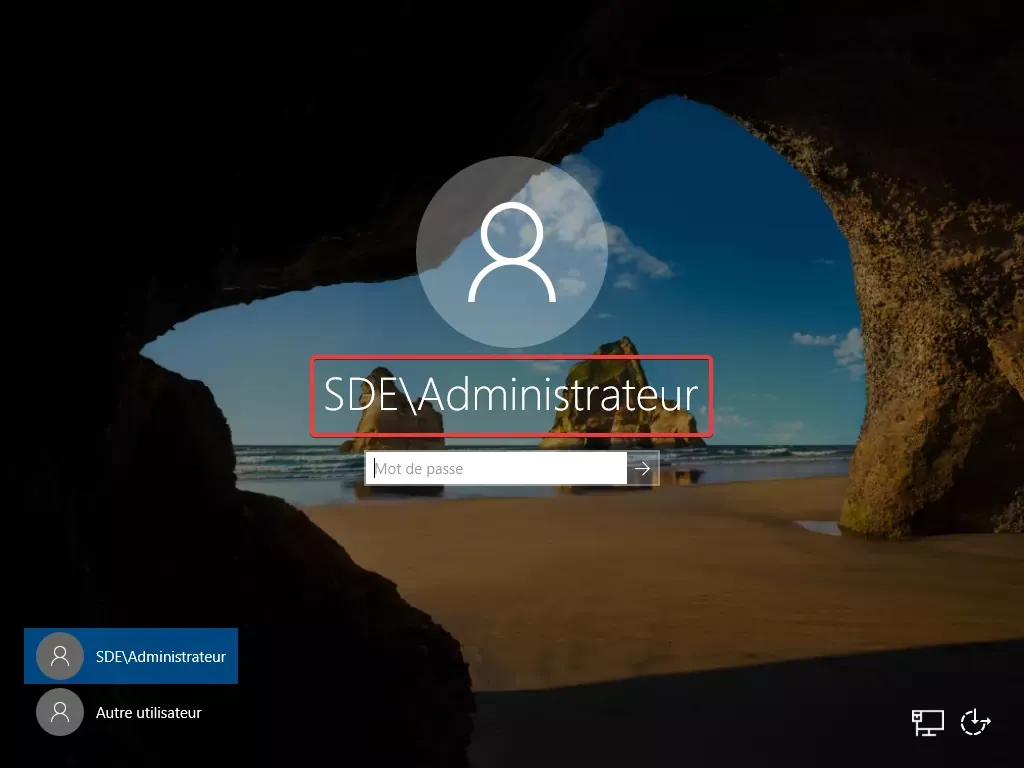 Le serveur est maintenant dans le domaine.